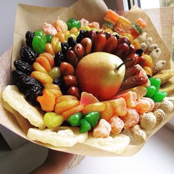 New: bouquets of dried fruits